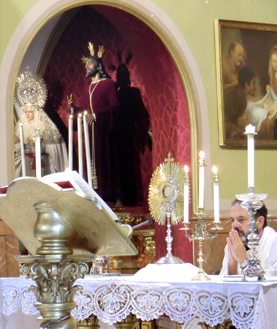 20 09 12 01 Santisimo